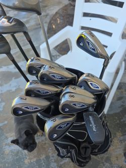 Callaway Hawkeye VFT 9 piece set. Also have a Orlimar Trimetal 13 degree and 19 degree fairway wood and a 9.5 Driver.