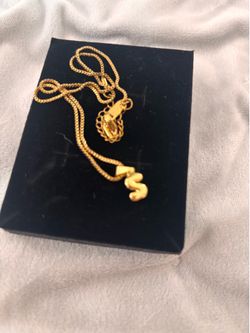 Necklace letter S
