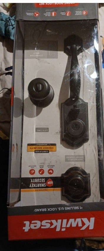 Door Lock And Handle
