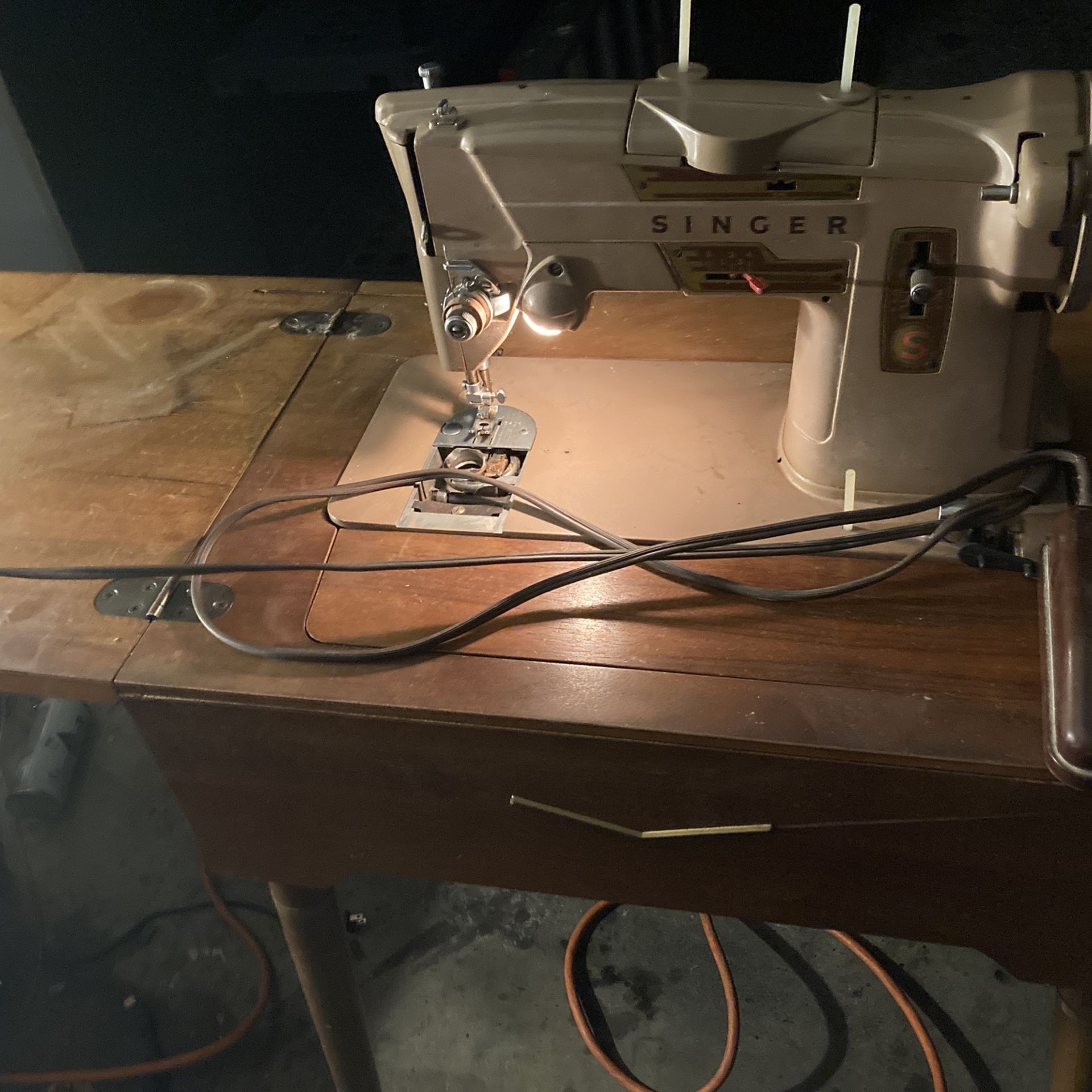 Antique Working Singer Sewing Machine Table