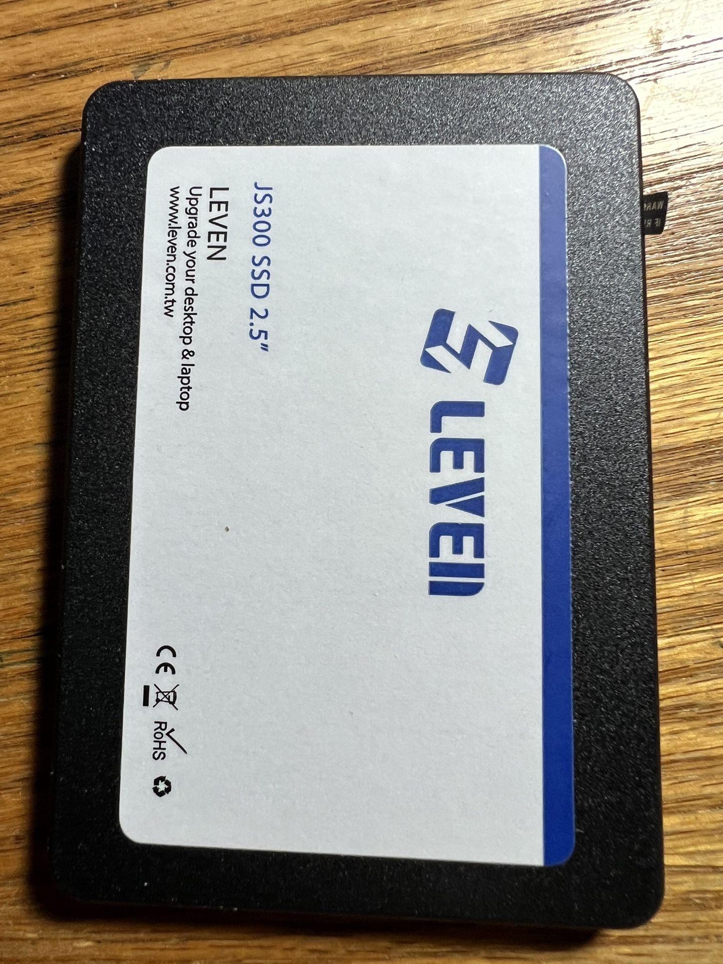 LEVEN SSD 2TB SATA III Internal Solid State Drive - 6 Gb/s 2.5 in. SATAIII