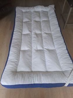 Twin Sized Portable mattress, or mattress  topper