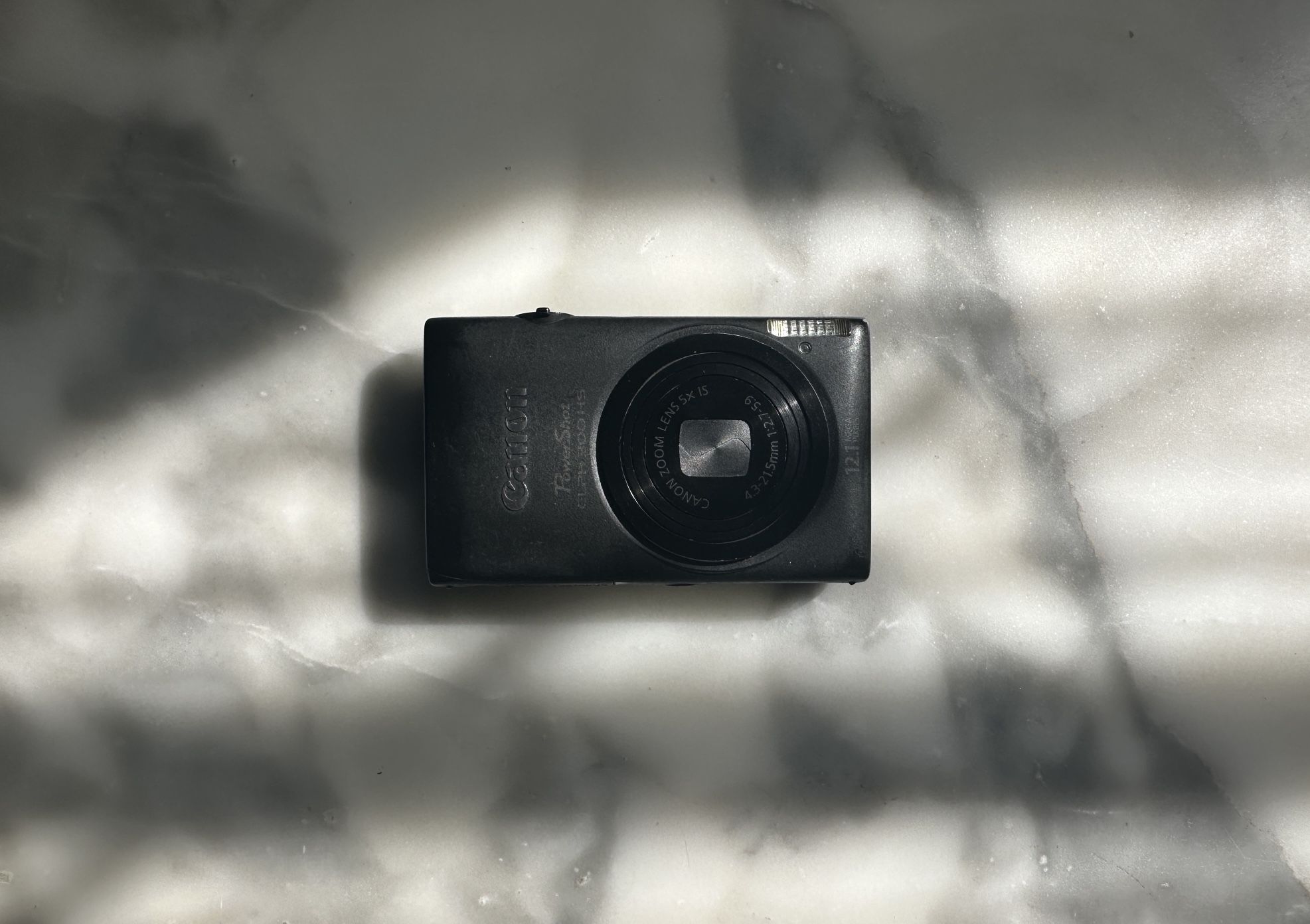 Canon PowerShot ELPH 300 HS (digital point & shoot)