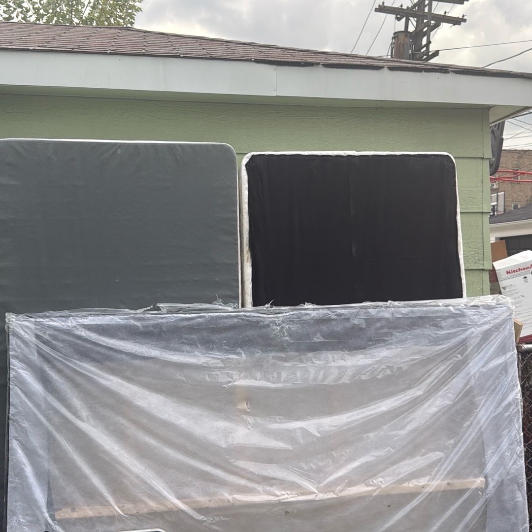 3 Full Size Box Springs for Sale in Chicago, IL - OfferUp