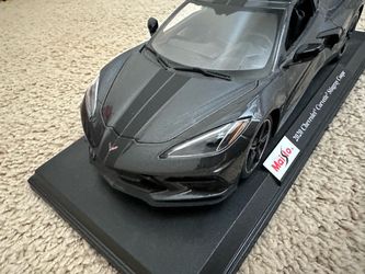 C8 Chevy Corvette Stingray coupe Maisto 1:18 scale diecast toy model