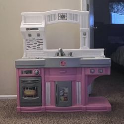 Fisher Price Play Kitchen 