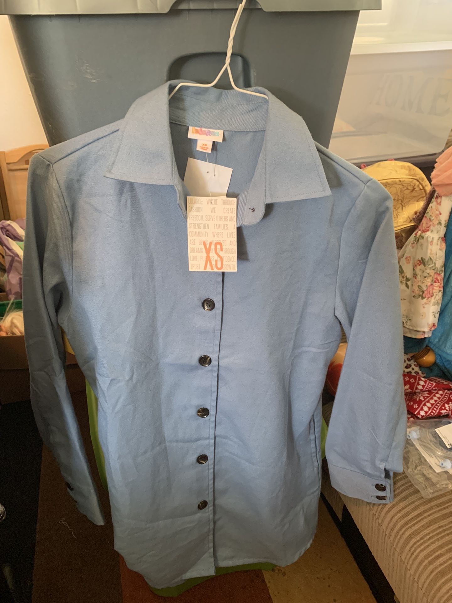 Lularoe New Abigail Shirt