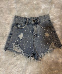 New. Denim short size S