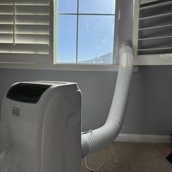 Black + Decker Portable Air Conditioner 