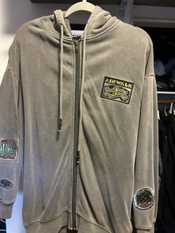 AirWalk zip up hoodie