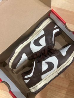 W Nike Dunk Low Sz 6