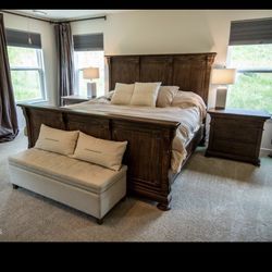 Restoration hardware St James King Bed With footboard  In Antiqued Coffee