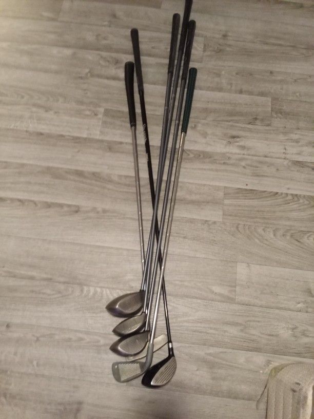 Golf Clubs 