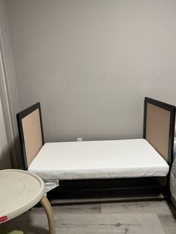 Delta Baby Gap 4-In-1 Crib