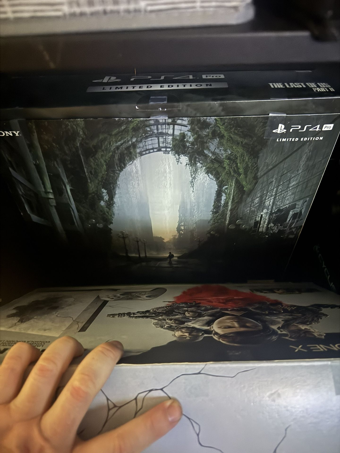 PS4 Last Of Us Limited Edition Console