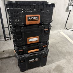 RIGID STACKABLE TOOL BOX 