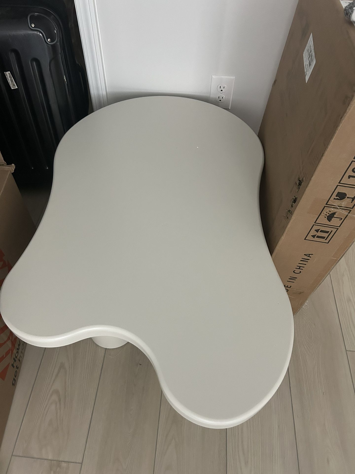 Living Room Cloud Table