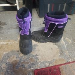 snowboots