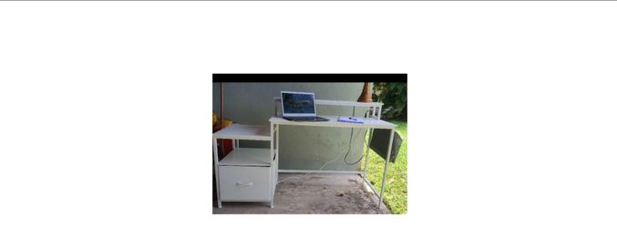 Desk, white
