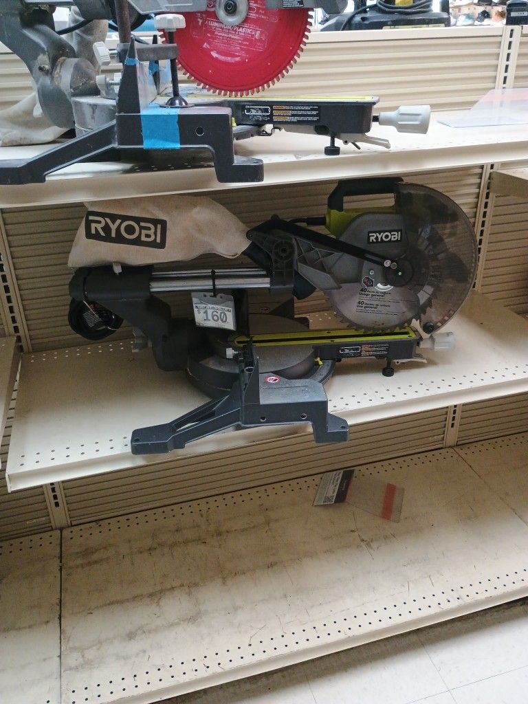 Compound Miter Saw 