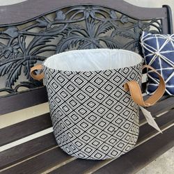Knit Basket 