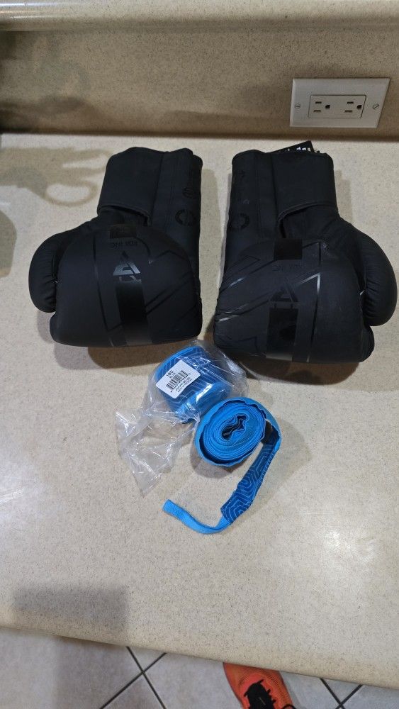 16oz Gloves