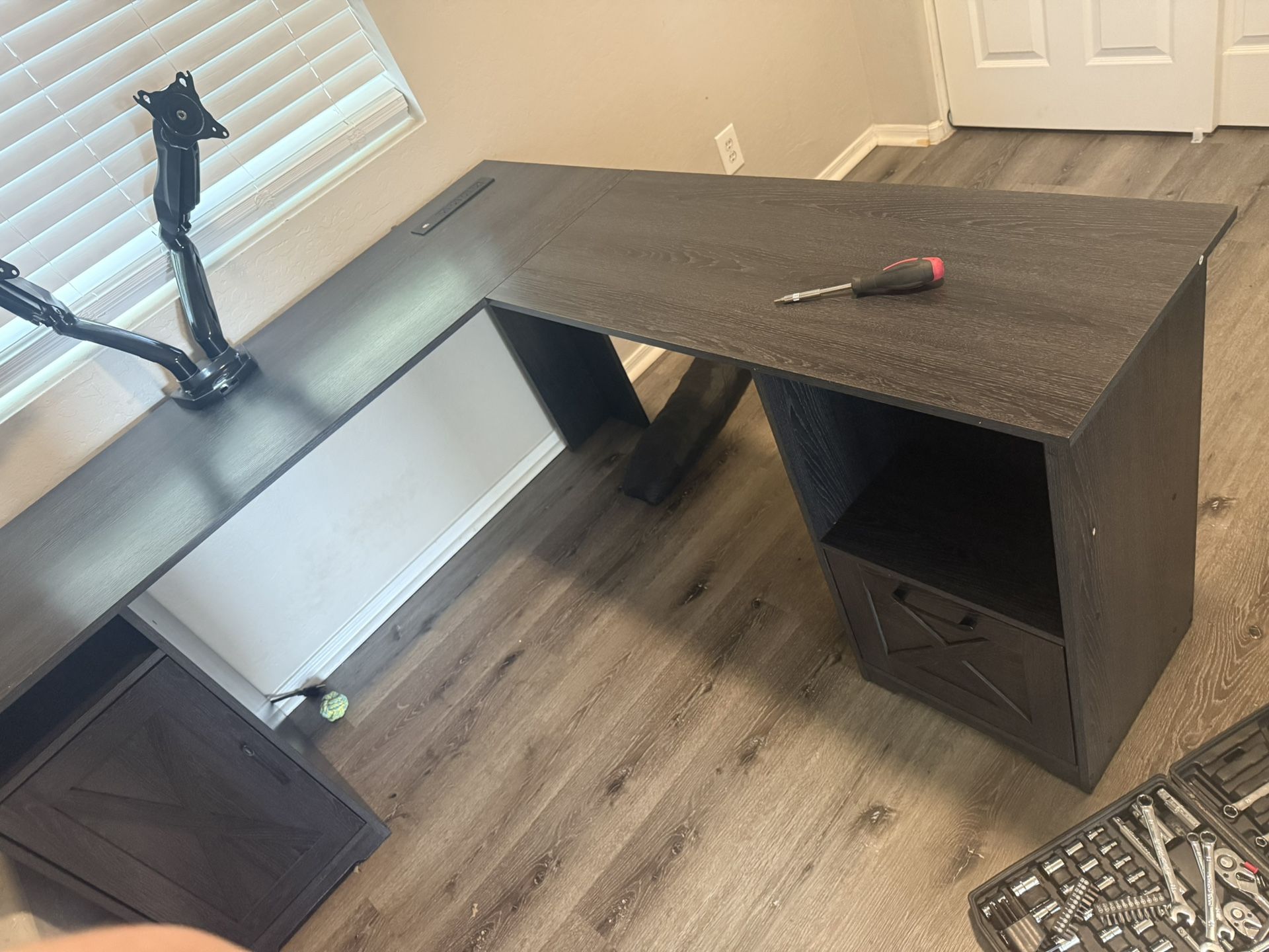 L Shaped Desk