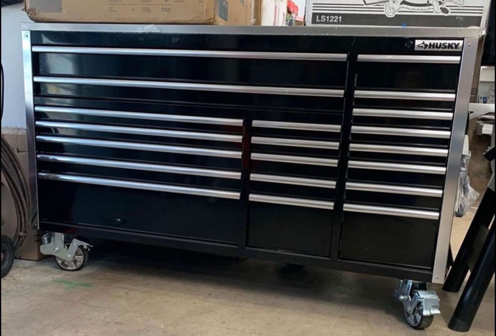 Husky 72 in. W x 24.6 in. D Professional Duty 20Drawer Mobile