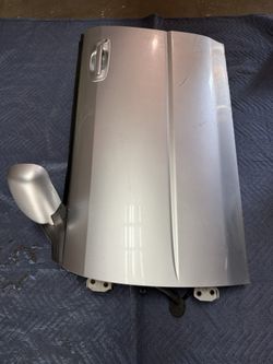 2002 Subaru WRX Driver Front Door – Silver – Complete (Few Scratches, Window Inside)