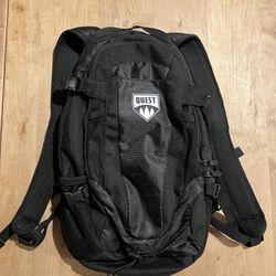 Quest Hydration Pack Like New Condition!! Thumbnail