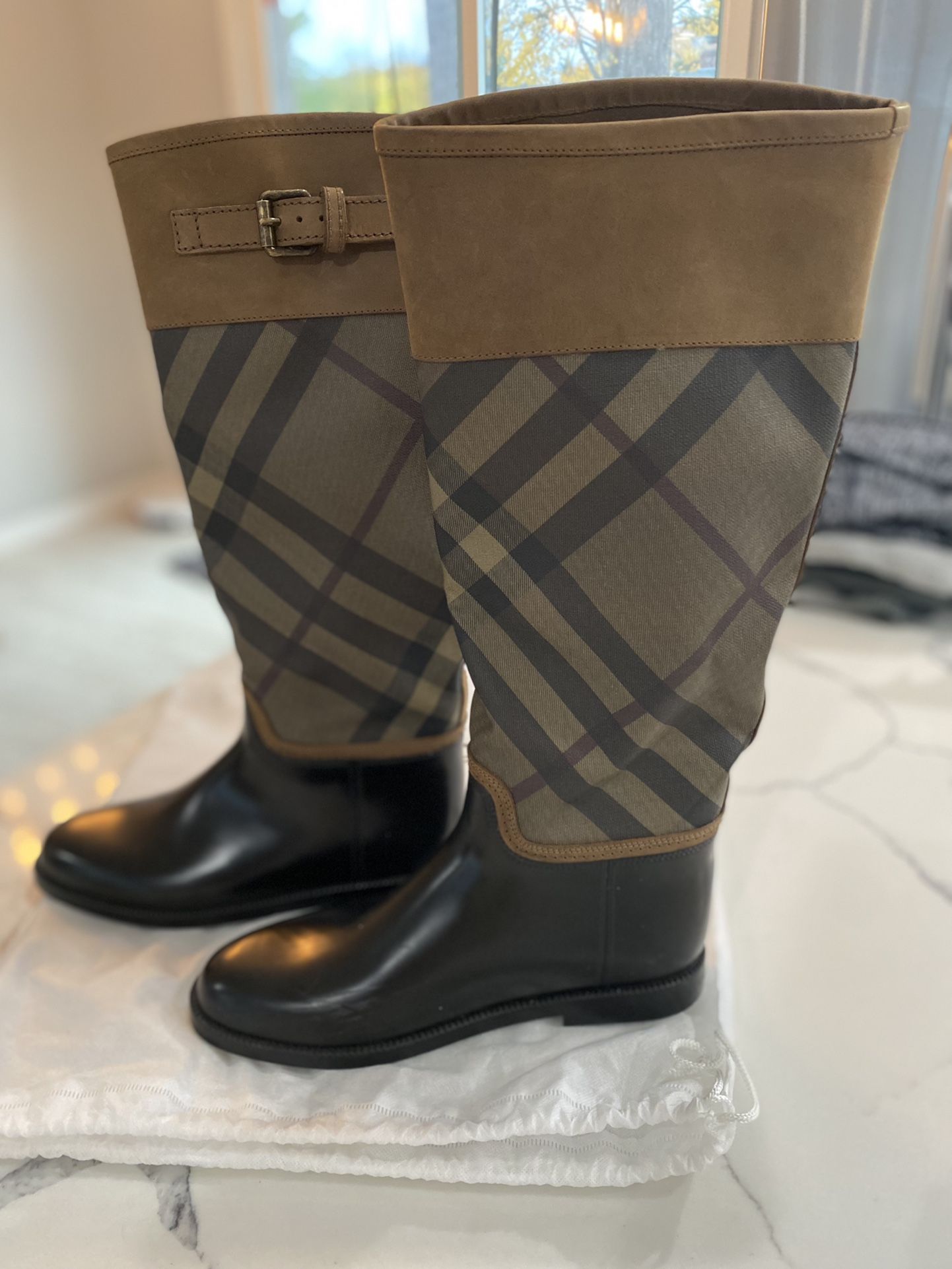 Burberry Boots Women’s
