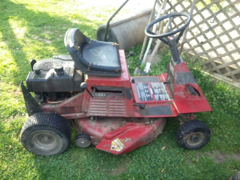 Toro wheel horse 8-32