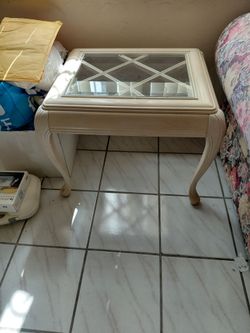 Mesa de sala con cristal