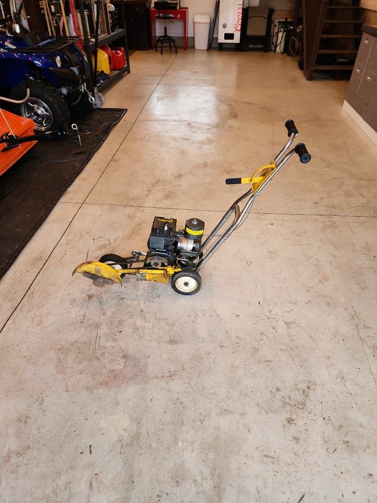 Trim Rite Gas Edger for Sale in Tillamook, OR OfferUp