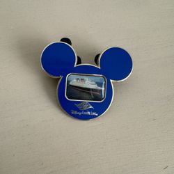 Disney Pin