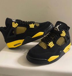 Air Jordan Retro 4 Thunder