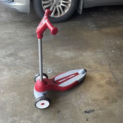 Radio Flyer Toddler Scooter