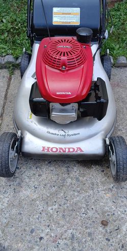 GVC160 Honda Self Propelled Mower Like New 