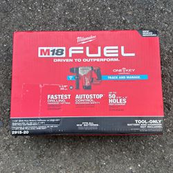 Milwaukee Fuel 1 1/8” Sds Plus Rotary Hammer W/ One Key 