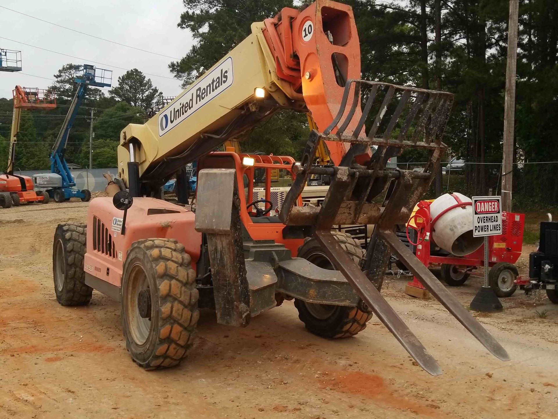 2011 JLG 10k Reach Forklift