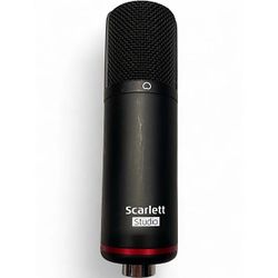 Scarlett studio mic & stand