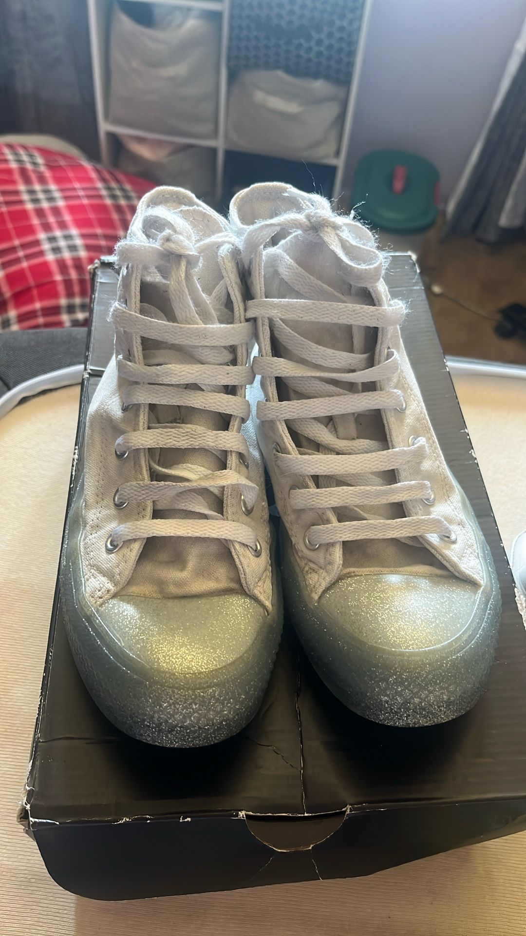 converse tennis shoe size 4