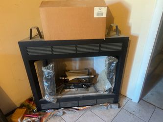 Title: Desa Gas Fireplace Insert + NEW Log Set – Everything Included – $200