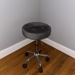 Adjustable Vanity Stool