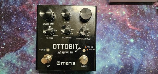 Ottobit JR Bitcrush / Stutter pedal.