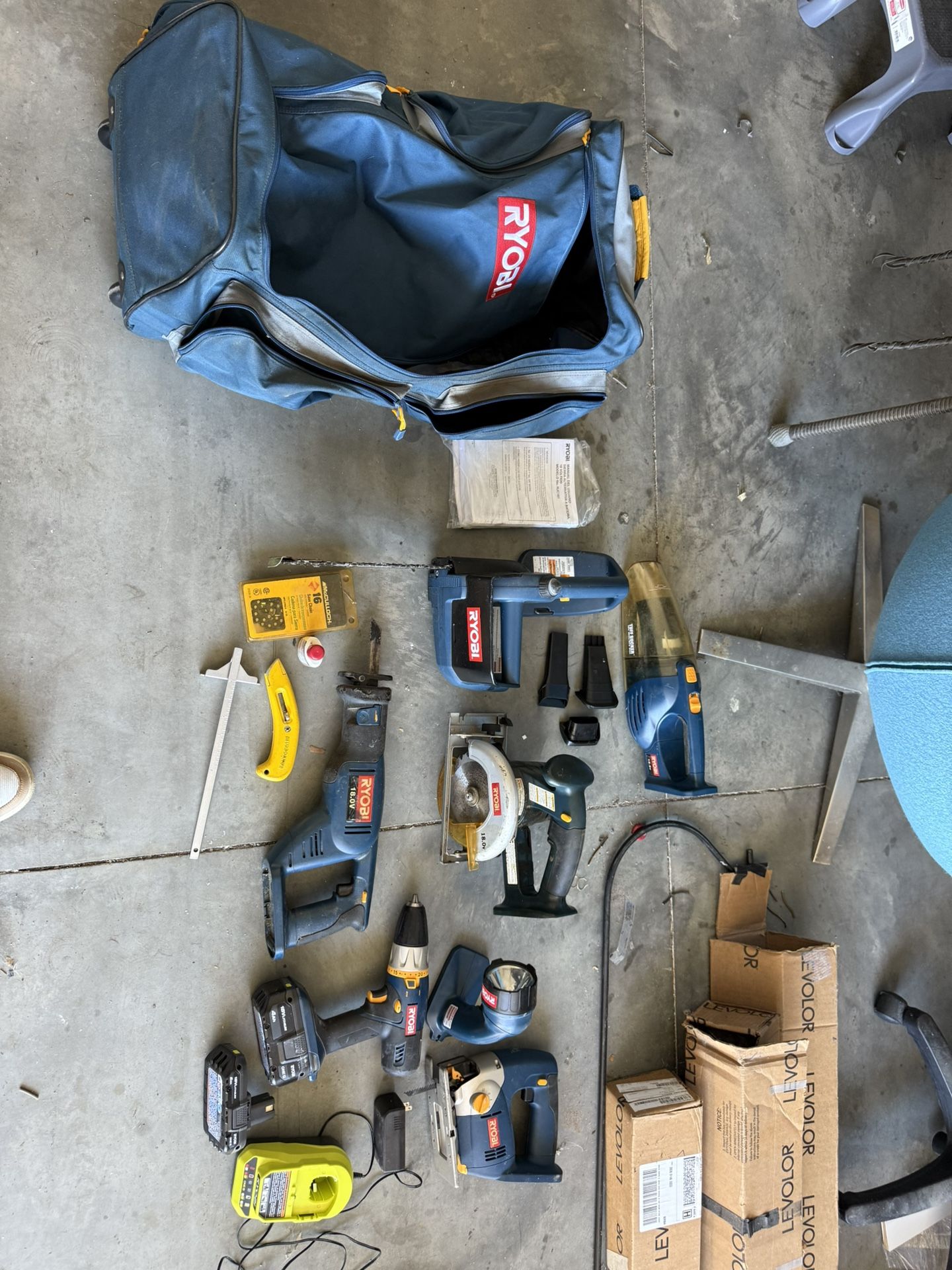 7 Pc Ryobi Power Tool Set
