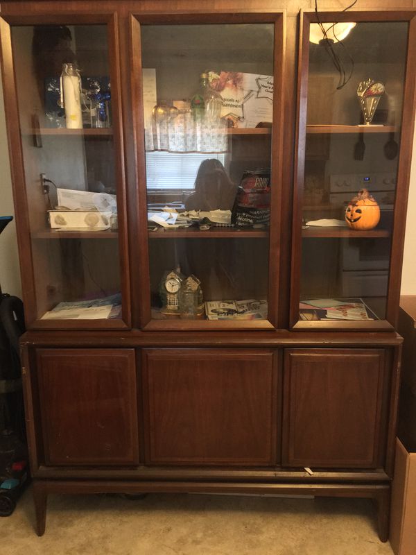 Antique China Hutch With 3 Cabinets In Base The Middle Glass