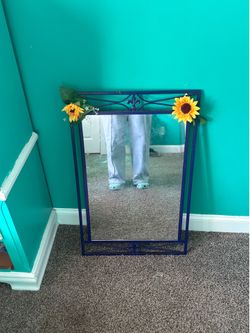 Wall mirror