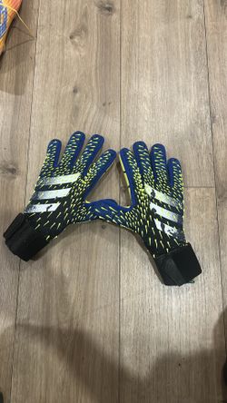 Goalie gloves