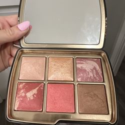 Limited Edition Hourglass Leopard Palette